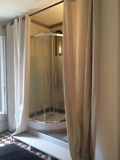 64 Apartamento *